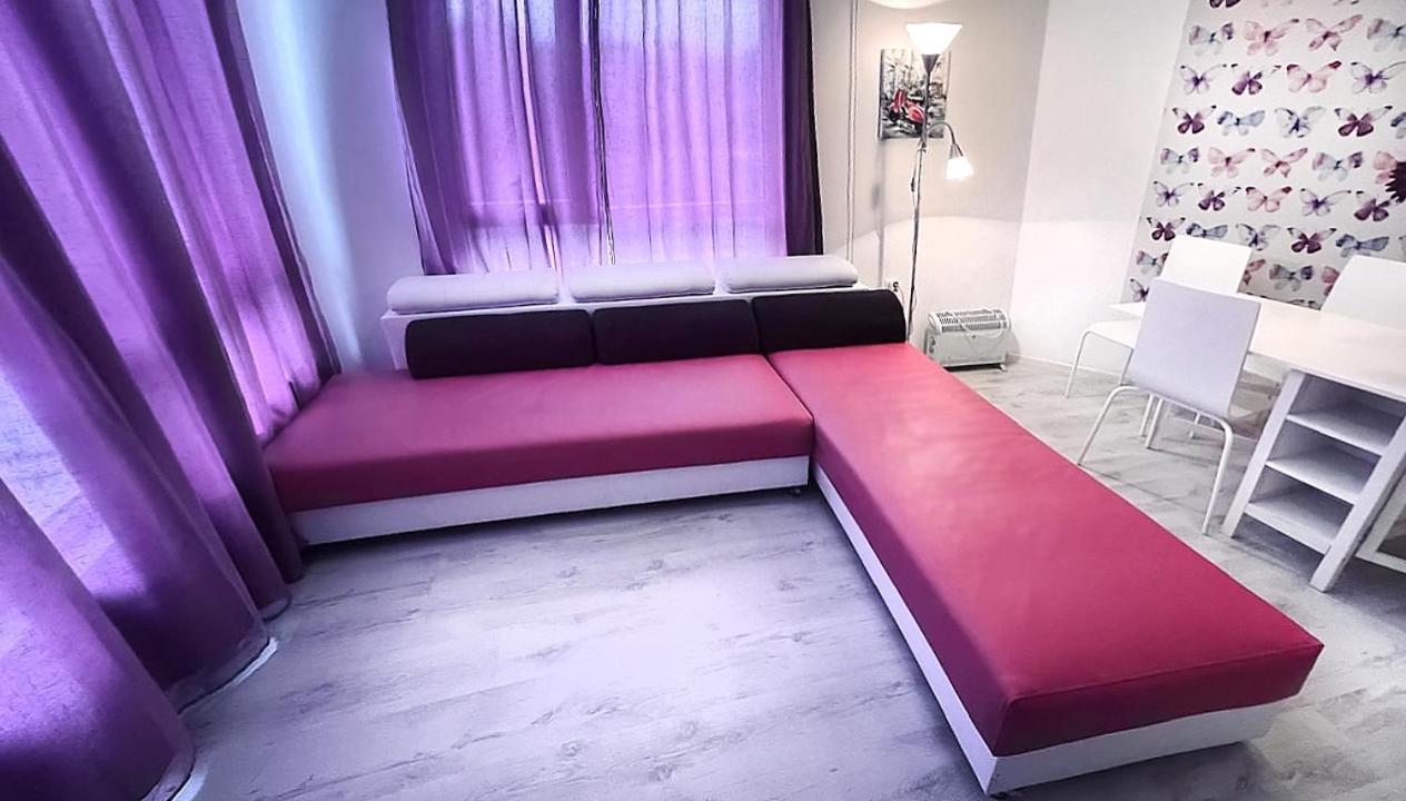Private Apartment With Parking And Pool Balcic Exterior foto