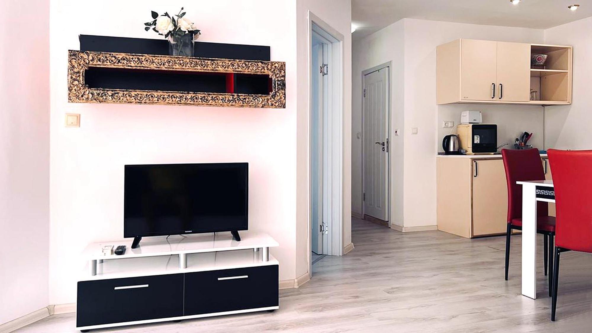 Private Apartment With Parking And Pool Balcic Exterior foto