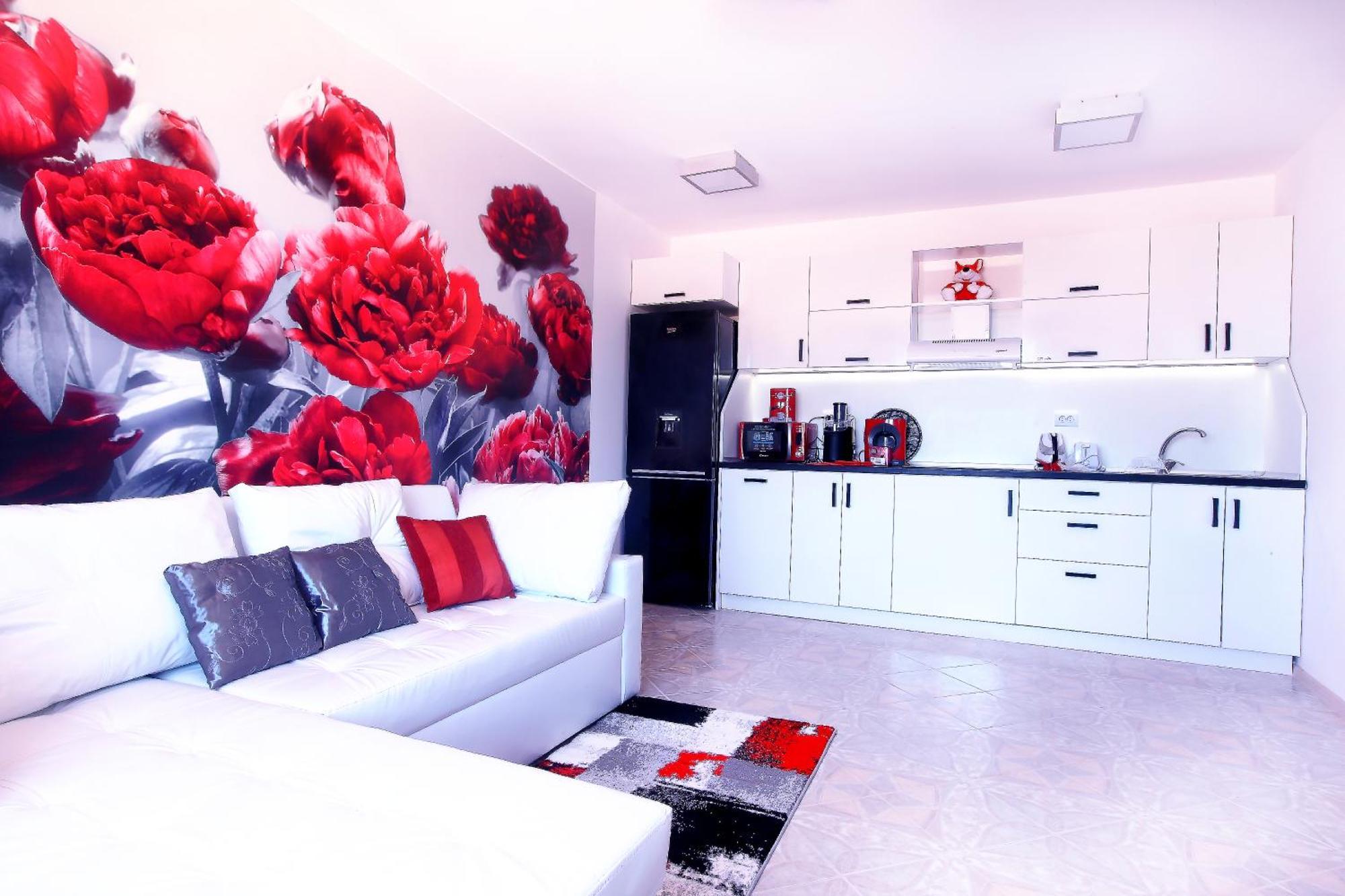 Private Apartment With Parking And Pool Balcic Exterior foto