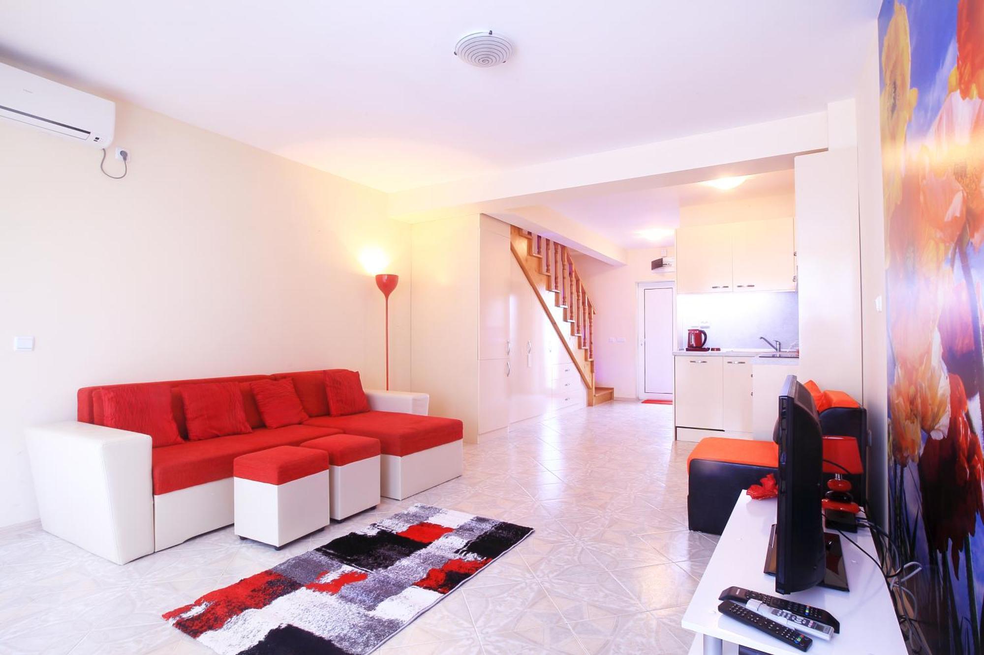 Private Apartment With Parking And Pool Balcic Exterior foto
